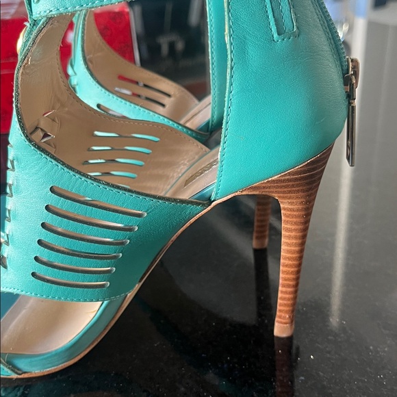 Guess GW Corale  Turquoise High Heel Sandals Sz-7 - Picture 12 of 13
